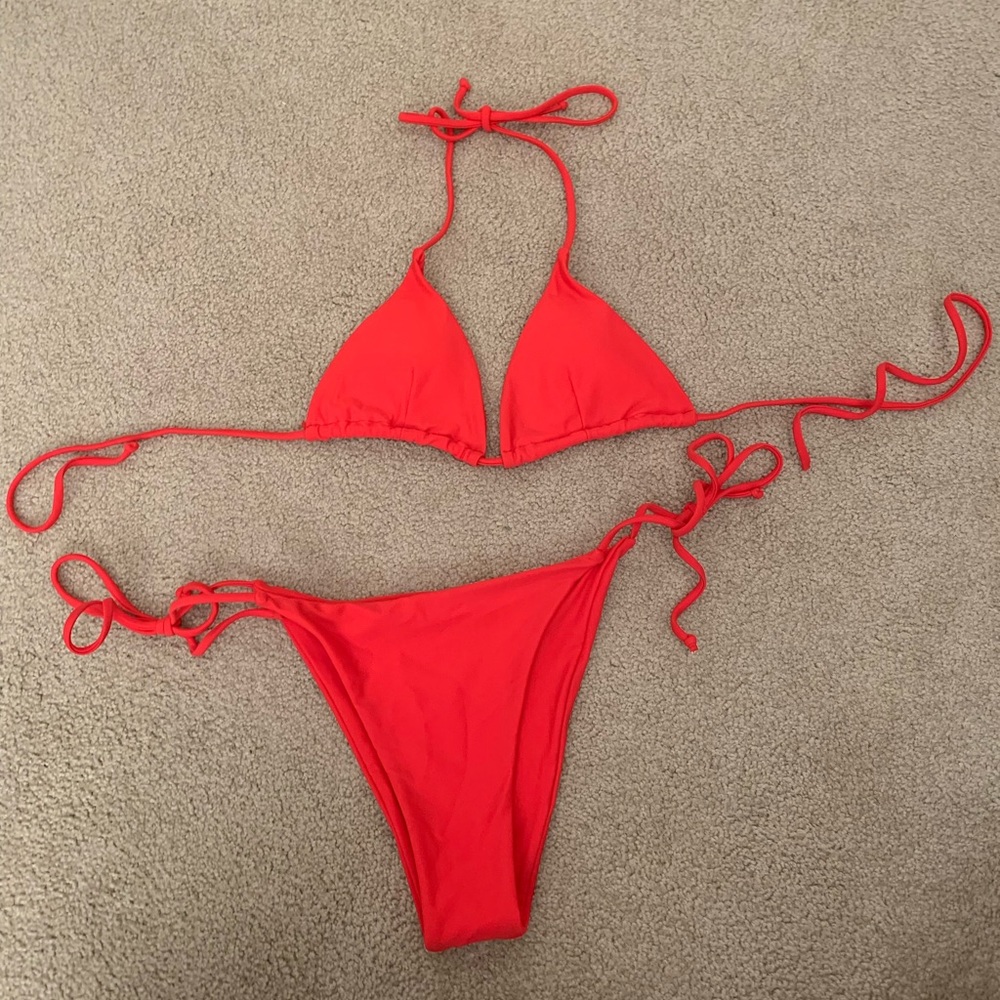 Red tie bikini